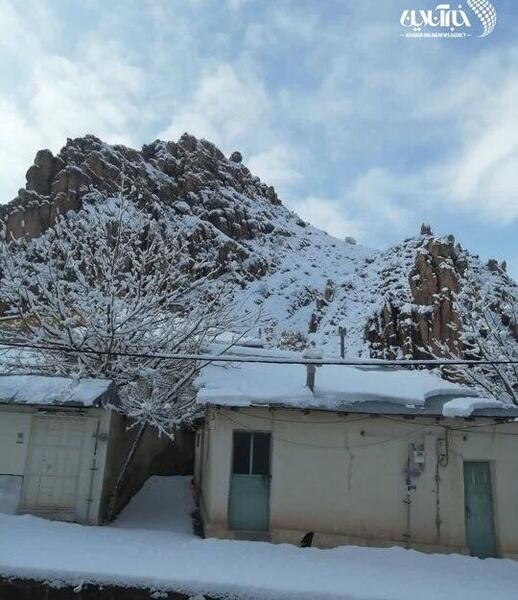عکس برف در خانه