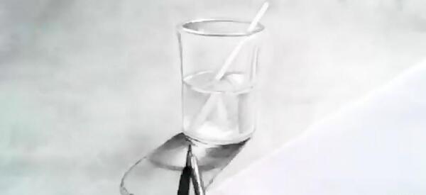 عکس نقاشی لیوان ساده با سایه