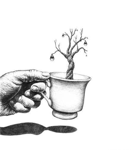 عکس نقاشی لیوان ساده با مداد سیاه