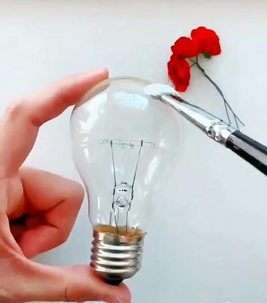 عکس نقاشی لامپ آسان