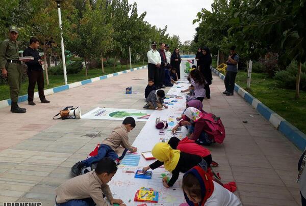 عکس نقاشی هفته نیروی انتظامی کودکانه