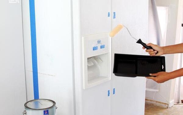 عکس نقاشی یخچال قدیمی