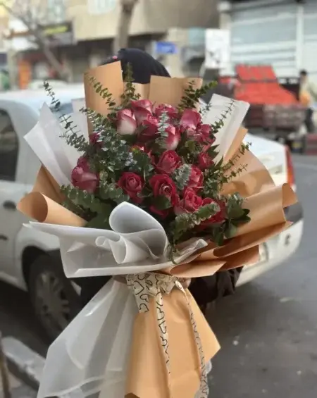 عکس شاخه گل طبیعی هدیه