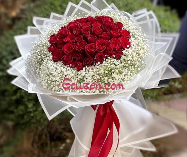 عکس گل تو دست طبیعی