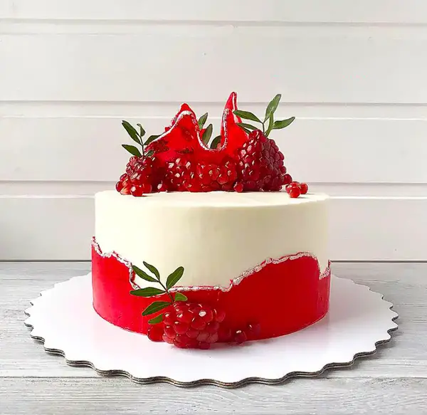 عکس کیک شب یلدا بچه گانه