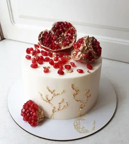 عکس کیک خانگی برای شب یلدا
