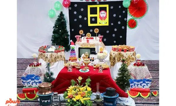 عکس شب یلدا داخل مدرسه
