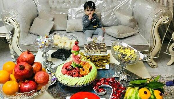 عکس های چیدمان میز شب یلدا