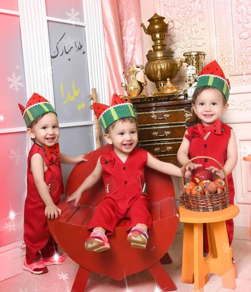 عکس شب یلدا بچه ها