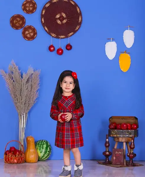 عکس یلدایی دخترانه کارتونی
