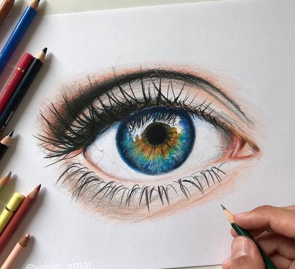 عکس نقاشی چشم و ابرو ساده با مداد