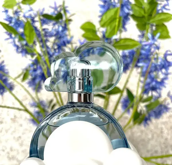 عکس عطر آریانا گرانده