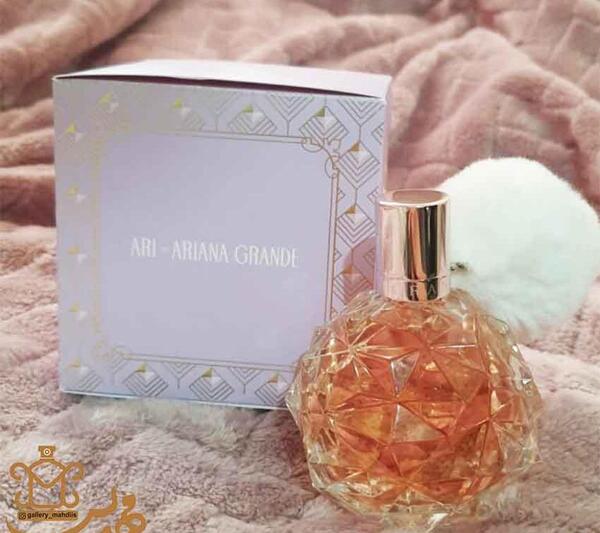 عکس عطر آریانا گرانده