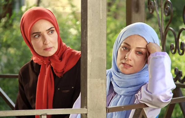 عکس بازیگرهای ماه و پلنگ