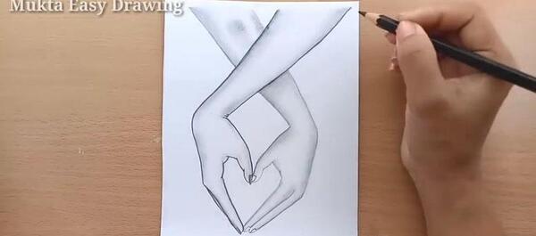 عکس نقاشی ساده و طراحی دخترانه