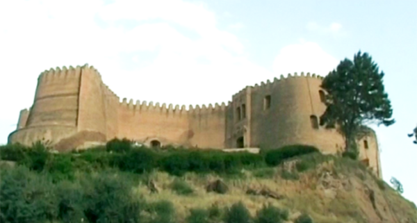 عکس نقاشی ساده قلعه فلک الافلاک