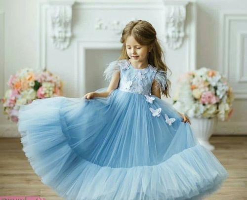 عکس دختر بچه با لباس آبی