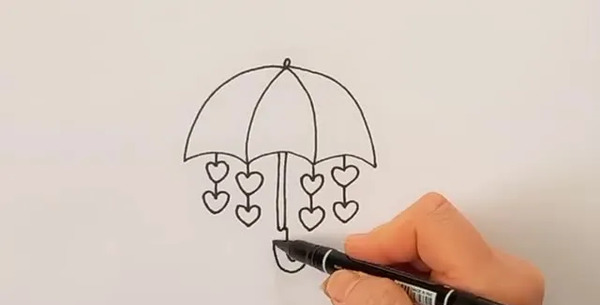 عکس نقاشی چتر فانتزی کودکانه