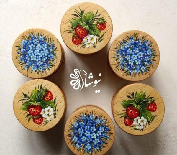 عکس نقاشی فانتزی روی چوب با گواش