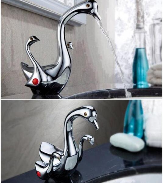 عکس نقاشی فانتزی شیر اب