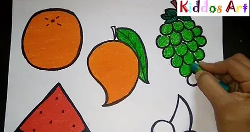 عکس نقاشی کودکانه فانتزی میوه ها