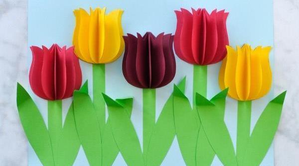 عکس نقاشی کودکانه گل لاله