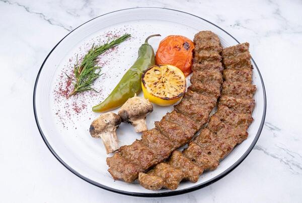 عکس گوشت گاو کبابی
