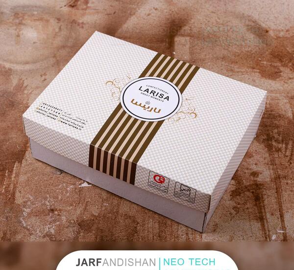 عکس یک جعبه شیرینی