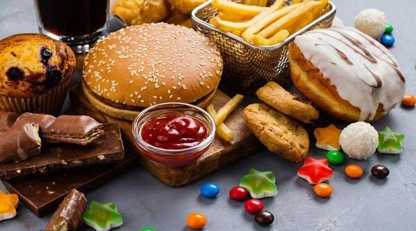 عکس چربی ها و شیرینی ها