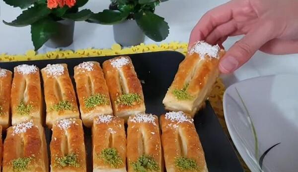 عکس شیرینی زبان خانگی