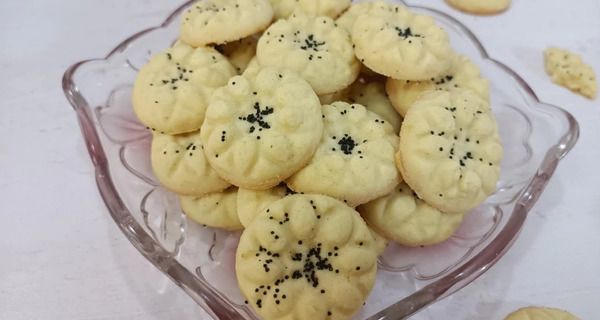 عکس شیرینی نون برنجی