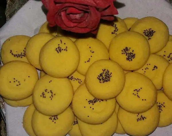 عکس شیرینی نون برنجی