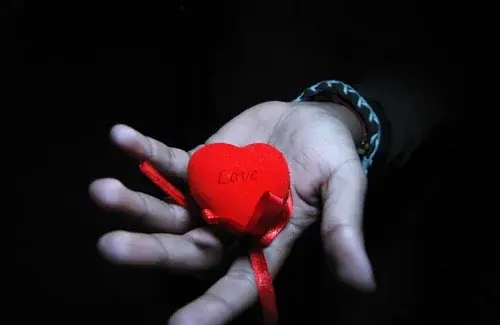 عکس قلب انسان عاشقانه
