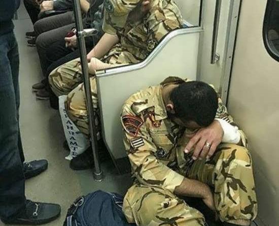 عکس عاشقانه با لباس ارتشی