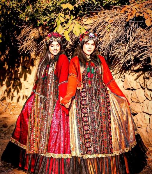 عکس لباس ترکی قشقایی قرمز