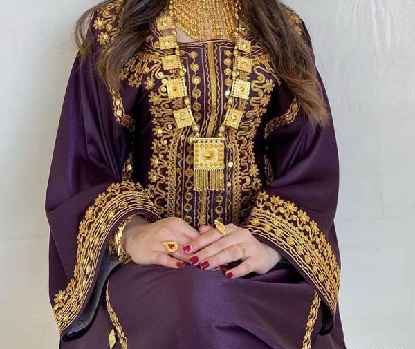 عکس لباس گلابتونی جدید در اینستاگرام