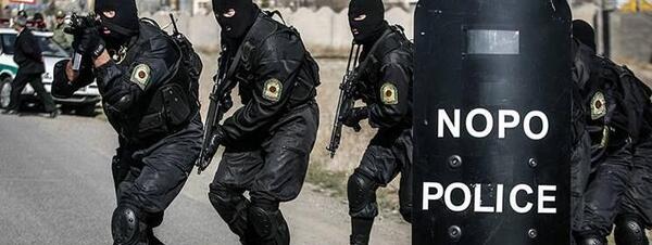 عکس با لباس نیروی انتظامی