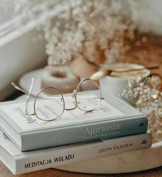 عکس کتاب ها برای پروفایل