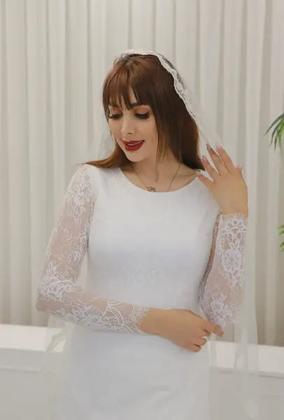 عکس لباس عروس یخی
