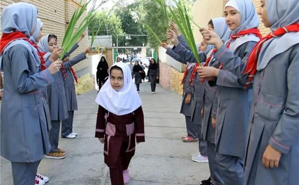 عکس لباس فرم مدرسه راهنمایی دخترانه