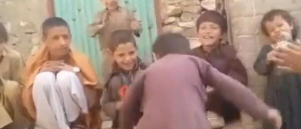 عکس پسر افغانی در عصر جدید