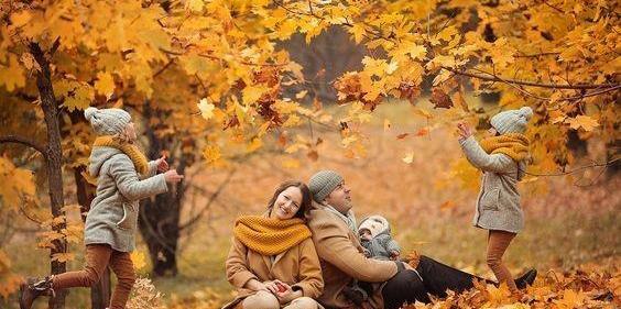 عکس تصویر زمینه پاییزی عاشقانه