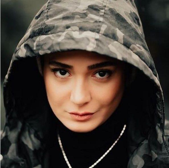عکس گردنبند خورشید امیر مقاره