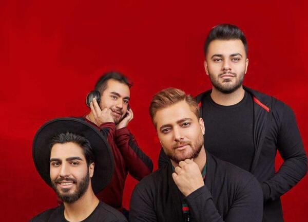 عکس گرفتن امیر مقاره با طرفدارانش