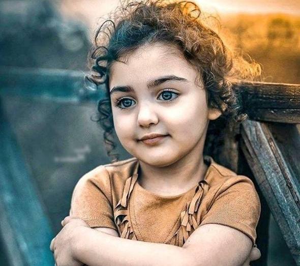 عکس دختر بچه زیبا طبیعی