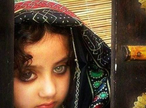 عکس دختر بچه ناز چشم مشکی