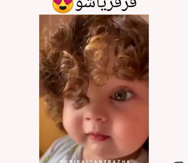 عکس دختر بچه تپل چشم رنگی