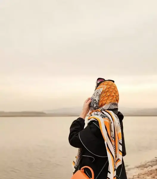 عکس دختر از پشت برای پروفایل