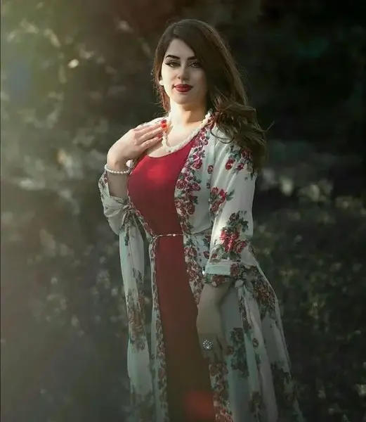 عکس دختر کردستانی با لباس کردی
