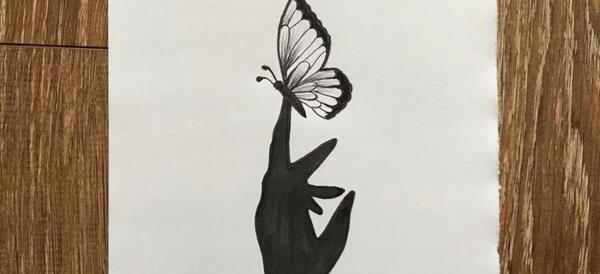 عکس نقاشی سیاه قلم پروانه آسان